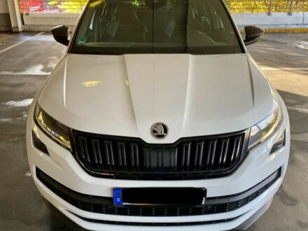 Белый Шкода Kodiaq, объемом двигателя 2 л и пробегом 155 тыс. км за 20960 $, фото 1 на Automoto.ua