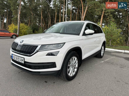 Шкода Kodiaq 2020 в Киеве на Automoto.ua Белый Шкода Kodiaq, объемом двигателя 2 л и пробегом 225 тыс. км за 21800 $, фото 1 на Automoto.ua