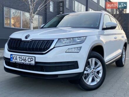 Шкода Kodiaq 2020 у Белой Церкве на Automoto.ua Білий Шкода Kodiaq, об'ємом двигуна 1.98 л та пробігом 28 тис. км за 28800 $, фото 1 на Automoto.ua