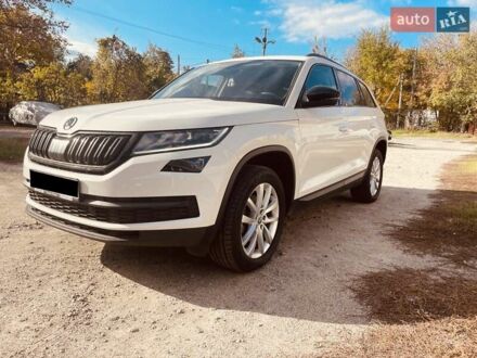 Шкода Kodiaq 2020 у Харкові на Automoto.ua Білий Шкода Kodiaq, об'ємом двигуна 1.97 л та пробігом 62 тис. км за 32000 $, фото 1 на Automoto.ua