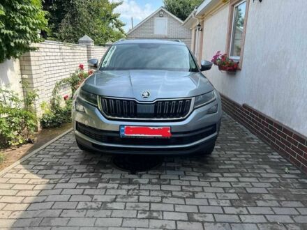 Белый Шкода Kodiaq, объемом двигателя 1.97 л и пробегом 102 тыс. км за 35000 $, фото 1 на Automoto.ua