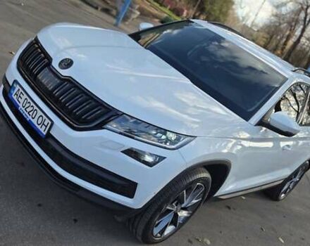 Білий Шкода Kodiaq, об'ємом двигуна 2 л та пробігом 200 тис. км за 32000 $, фото 1 на Automoto.ua