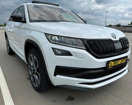 Белый Шкода Kodiaq, объемом двигателя 2 л и пробегом 127 тыс. км за 20000 $, фото 1 на Automoto.ua