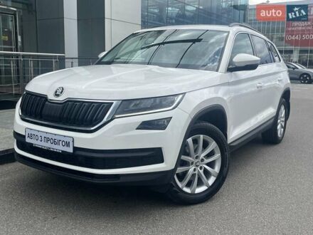 Шкода Kodiaq 2021 в Киеве на Automoto.ua Белый Шкода Kodiaq, объемом двигателя 1.97 л и пробегом 115 тыс. км за 28612 $, фото 1 на Automoto.ua