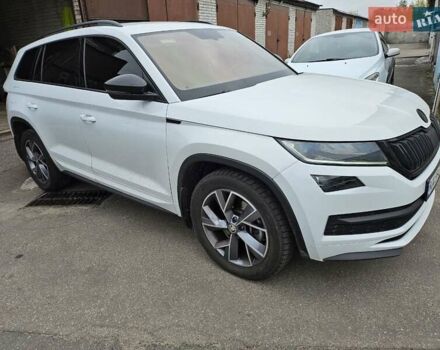 Белый Шкода Kodiaq, объемом двигателя 1.98 л и пробегом 84 тыс. км за 34000 $, фото 1 на Automoto.ua