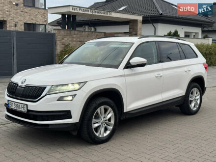 Белый Шкода Kodiaq, объемом двигателя 1.98 л и пробегом 192 тыс. км за 24900 $, фото 1 на Automoto.ua