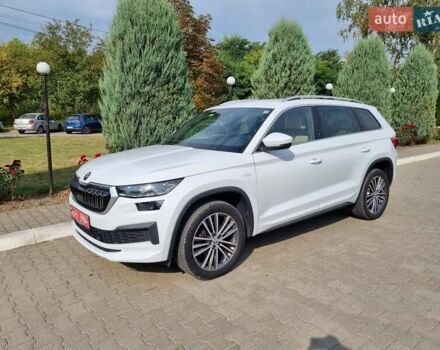 Білий Шкода Kodiaq, об'ємом двигуна 1.97 л та пробігом 185 тис. км за 37500 $, фото 1 на Automoto.ua