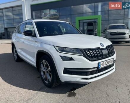 Белый Шкода Kodiaq, объемом двигателя 1.98 л и пробегом 102 тыс. км за 34900 $, фото 1 на Automoto.ua