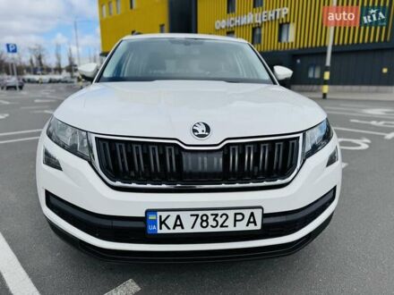 Шкода Kodiaq 2021 у Києві на Automoto.ua Білий Шкода Kodiaq, об'ємом двигуна 1.98 л та пробігом 149 тис. км за 23950 $, фото 1 на Automoto.ua