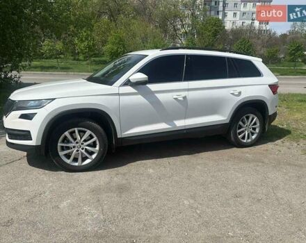 Білий Шкода Kodiaq, об'ємом двигуна 1.98 л та пробігом 195 тис. км за 23800 $, фото 1 на Automoto.ua