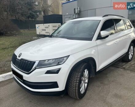 Белый Шкода Kodiaq, объемом двигателя 2 л и пробегом 31 тыс. км за 33000 $, фото 1 на Automoto.ua