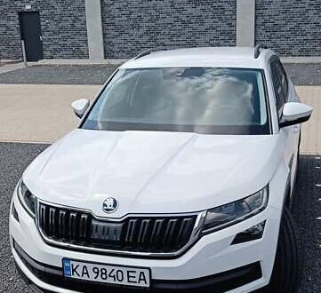 Белый Шкода Kodiaq, объемом двигателя 2 л и пробегом 35 тыс. км за 33500 $, фото 1 на Automoto.ua