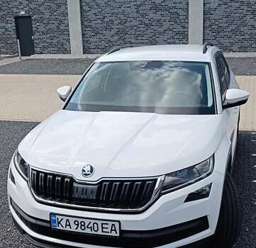 Белый Шкода Kodiaq, объемом двигателя 2 л и пробегом 35 тыс. км за 33500 $, фото 1 на Automoto.ua
