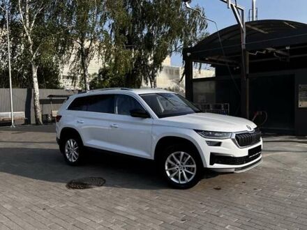 Белый Шкода Kodiaq, объемом двигателя 1.98 л и пробегом 52 тыс. км за 38500 $, фото 1 на Automoto.ua