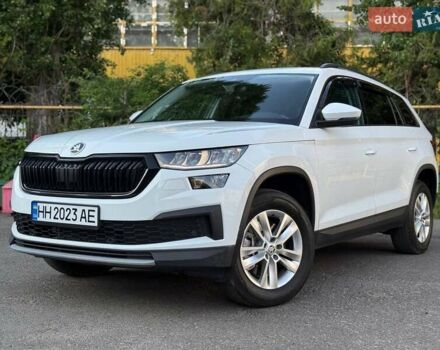 Белый Шкода Kodiaq, объемом двигателя 1.97 л и пробегом 44 тыс. км за 37999 $, фото 1 на Automoto.ua