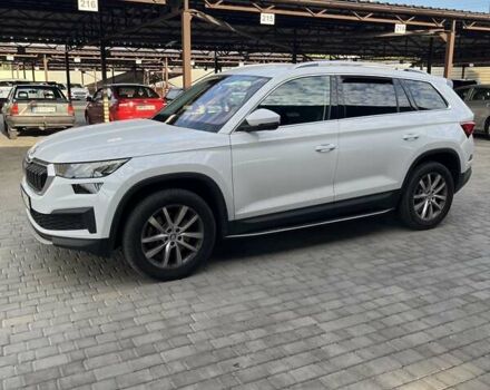 Белый Шкода Kodiaq, объемом двигателя 1.98 л и пробегом 33 тыс. км за 36000 $, фото 1 на Automoto.ua