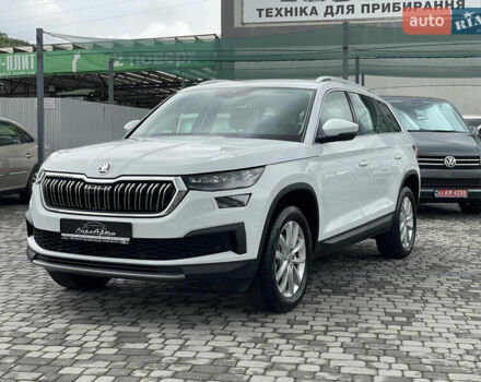 Белый Шкода Kodiaq, объемом двигателя 1.97 л и пробегом 29 тыс. км за 33600 $, фото 1 на Automoto.ua