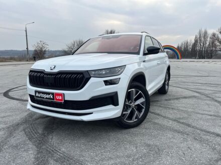 Білий Шкода Kodiaq, об'ємом двигуна 2 л та пробігом 14 тис. км за 45990 $, фото 1 на Automoto.ua