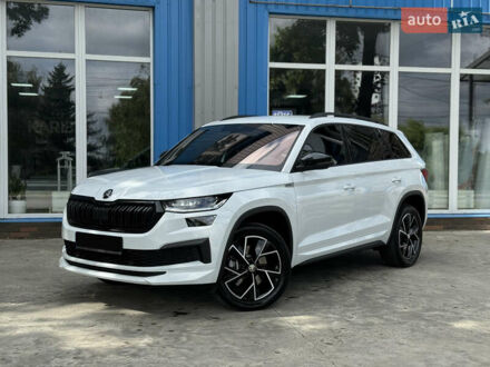 Шкода Kodiaq 2022 в Киеве на Automoto.ua Белый Шкода Kodiaq, объемом двигателя 1.97 л и пробегом 72 тыс. км за 41400 $, фото 1 на Automoto.ua