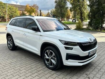 Белый Шкода Kodiaq, объемом двигателя 1.98 л и пробегом 64 тыс. км за 39000 $, фото 1 на Automoto.ua