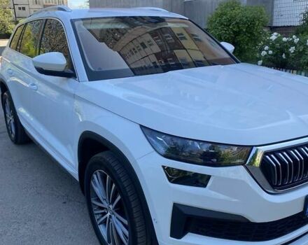 Белый Шкода Kodiaq, объемом двигателя 1.98 л и пробегом 44 тыс. км за 41500 $, фото 1 на Automoto.ua