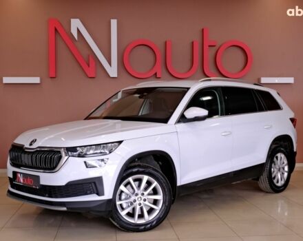Шкода Kodiaq 2022 у Одесі на Automoto.ua Білий Шкода Kodiaq, об'ємом двигуна 2 л та пробігом 59 тис. км за 29900 $, фото 1 на Automoto.ua