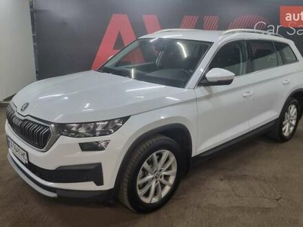 Шкода Kodiaq 2022 в Киеве на Automoto.ua Белый Шкода Kodiaq, объемом двигателя 1.98 л и пробегом 209 тыс. км за 23800 $, фото 1 на Automoto.ua
