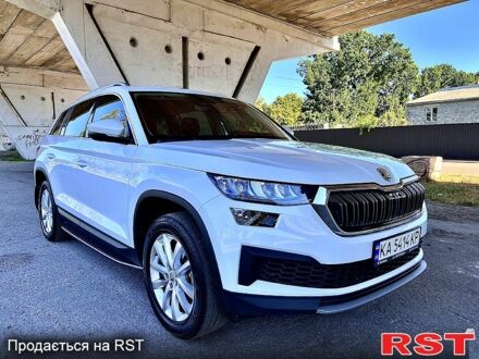 Білий Шкода Kodiaq, об'ємом двигуна 2 л та пробігом 80 тис. км за 39300 $, фото 1 на Automoto.ua
