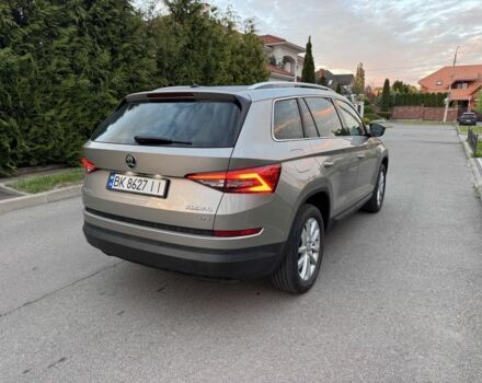 Бежевий Шкода Kodiaq, об'ємом двигуна 2 л та пробігом 99 тис. км за 25000 $, фото 3 на Automoto.ua