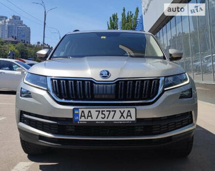 Бежевый Шкода Kodiaq, объемом двигателя 2 л и пробегом 102 тыс. км за 29990 $, фото 2 на Automoto.ua