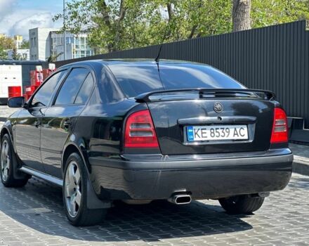 Черный Шкода Kodiaq, объемом двигателя 1.8 л и пробегом 312 тыс. км за 6600 $, фото 6 на Automoto.ua