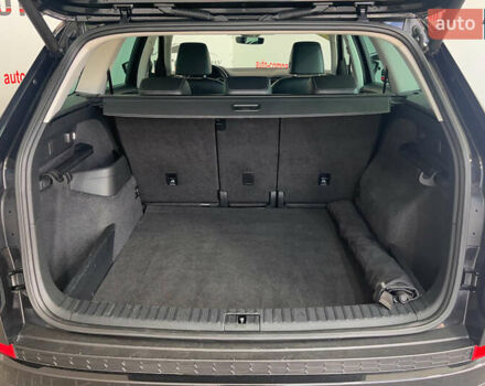 Черный Шкода Kodiaq, объемом двигателя 1.97 л и пробегом 169 тыс. км за 29450 $, фото 4 на Automoto.ua