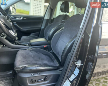 Черный Шкода Kodiaq, объемом двигателя 1.97 л и пробегом 277 тыс. км за 25800 $, фото 7 на Automoto.ua