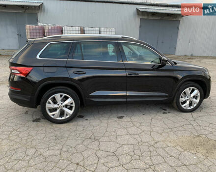 Черный Шкода Kodiaq, объемом двигателя 1.97 л и пробегом 129 тыс. км за 28500 $, фото 6 на Automoto.ua