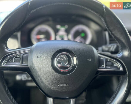 Черный Шкода Kodiaq, объемом двигателя 1.97 л и пробегом 277 тыс. км за 25800 $, фото 17 на Automoto.ua
