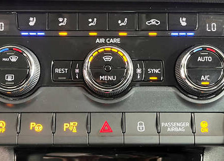Чорний Шкода Kodiaq, об'ємом двигуна 1.97 л та пробігом 169 тис. км за 29450 $, фото 23 на Automoto.ua