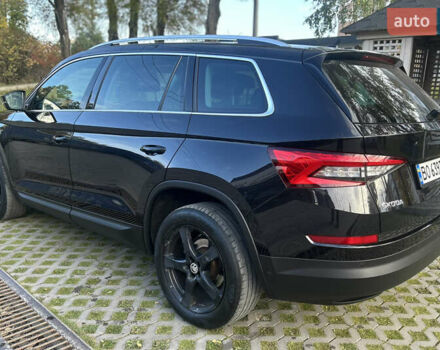 Черный Шкода Kodiaq, объемом двигателя 1.97 л и пробегом 277 тыс. км за 25800 $, фото 3 на Automoto.ua