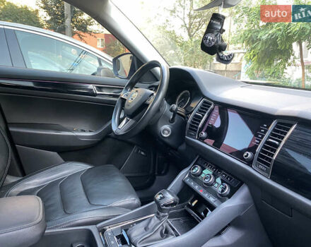 Чорний Шкода Kodiaq, об'ємом двигуна 2 л та пробігом 203 тис. км за 27300 $, фото 50 на Automoto.ua