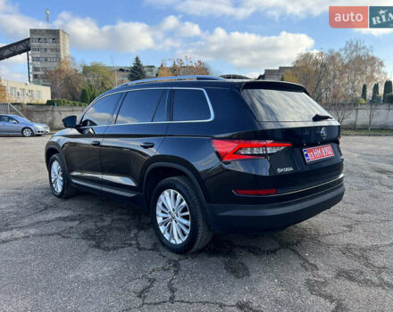 Черный Шкода Kodiaq, объемом двигателя 2 л и пробегом 200 тыс. км за 25700 $, фото 5 на Automoto.ua