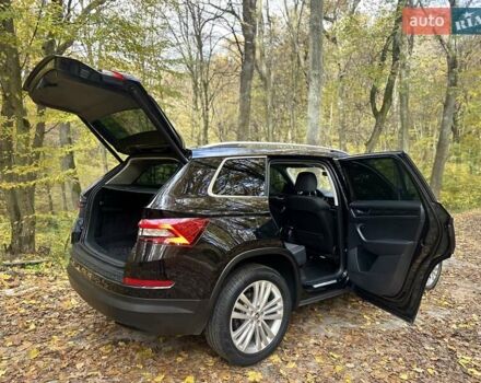 Шкода Kodiaq 2018 у Луцьку на Automoto.ua Чорний Шкода Kodiaq, об'ємом двигуна 1.97 л та пробігом 198 тис. км за 28500 $, фото 7 на Automoto.ua