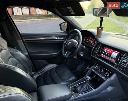 Черный Шкода Kodiaq, объемом двигателя 1.98 л и пробегом 90 тыс. км за 28500 $, фото 17 на Automoto.ua