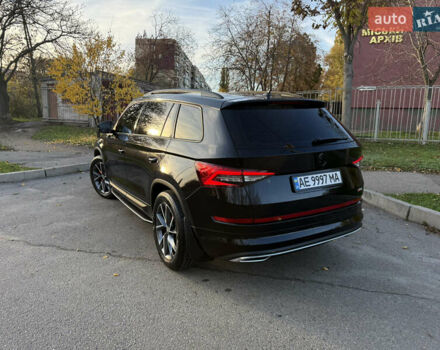 Черный Шкода Kodiaq, объемом двигателя 1.98 л и пробегом 90 тыс. км за 28500 $, фото 4 на Automoto.ua