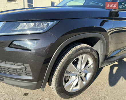 Черный Шкода Kodiaq, объемом двигателя 1.97 л и пробегом 200 тыс. км за 28200 $, фото 5 на Automoto.ua