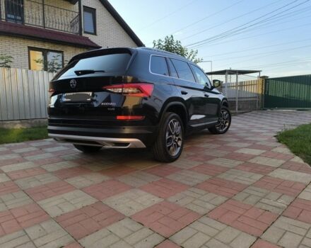 Чорний Шкода Kodiaq, об'ємом двигуна 2 л та пробігом 172 тис. км за 24800 $, фото 4 на Automoto.ua