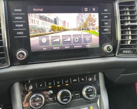 Чорний Шкода Kodiaq, об'ємом двигуна 2 л та пробігом 172 тис. км за 24800 $, фото 10 на Automoto.ua