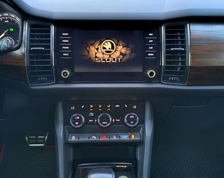 Чорний Шкода Kodiaq, об'ємом двигуна 2 л та пробігом 0 тис. км за 26700 $, фото 10 на Automoto.ua