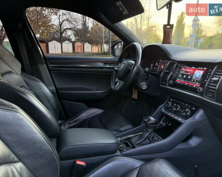 Черный Шкода Kodiaq, объемом двигателя 1.98 л и пробегом 90 тыс. км за 28500 $, фото 16 на Automoto.ua