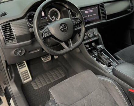 Черный Шкода Kodiaq, объемом двигателя 2 л и пробегом 186 тыс. км за 32700 $, фото 26 на Automoto.ua