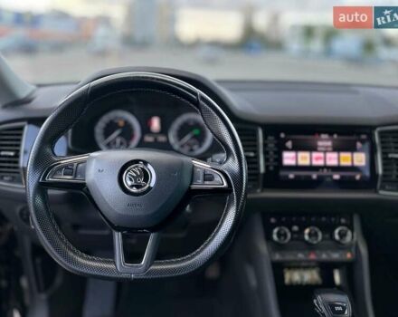 Черный Шкода Kodiaq, объемом двигателя 1.97 л и пробегом 275 тыс. км за 23000 $, фото 14 на Automoto.ua