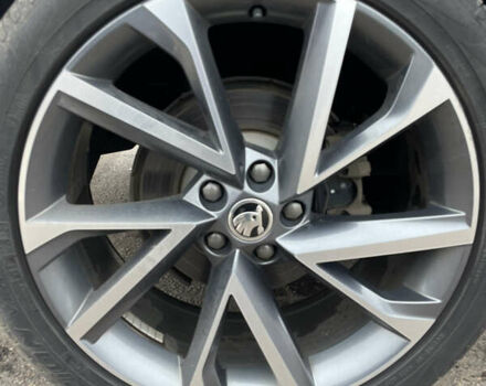 Чорний Шкода Kodiaq, об'ємом двигуна 1.97 л та пробігом 151 тис. км за 30000 $, фото 44 на Automoto.ua
